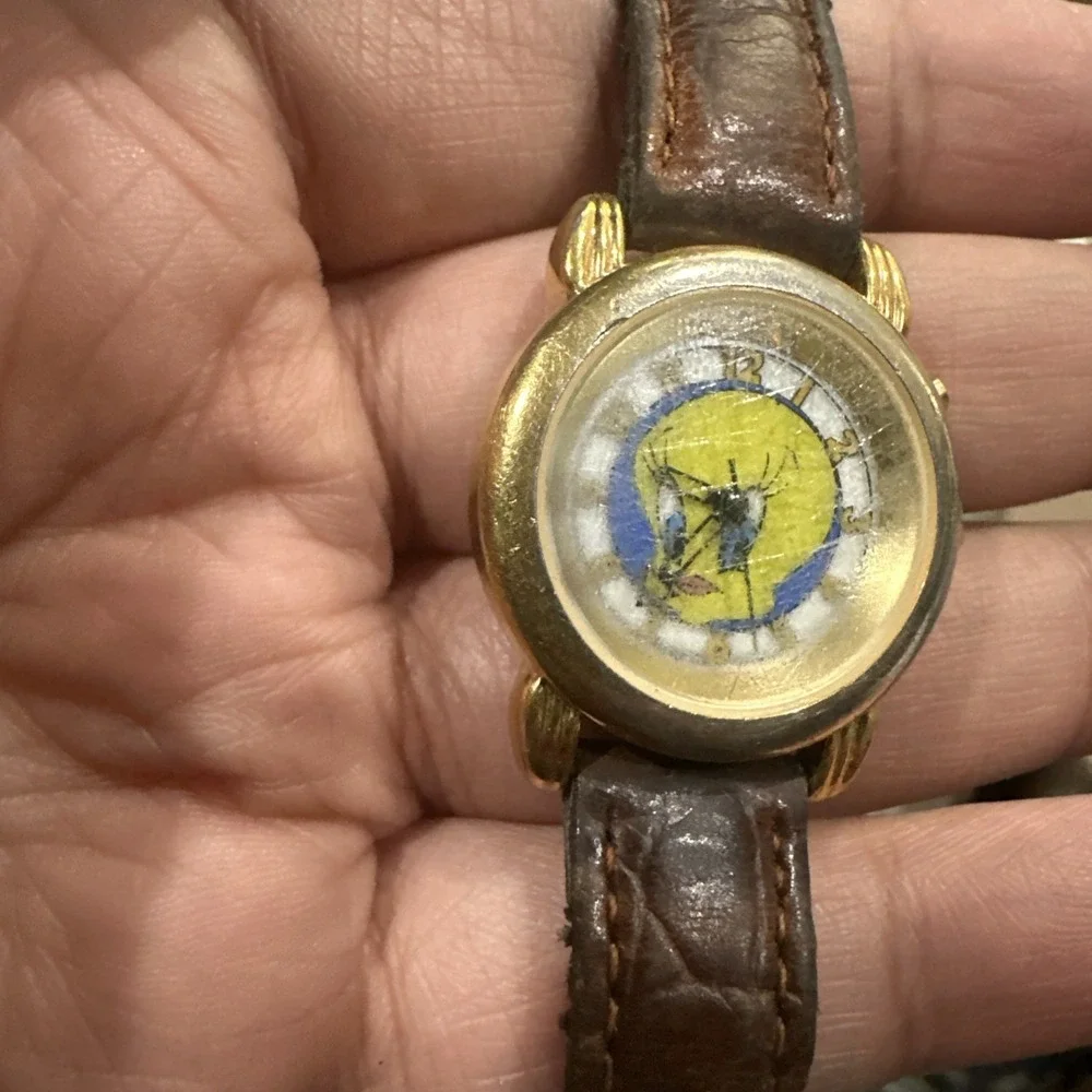 Working Vintage‎ 1996 Women's Tweety Bird Looney Tunes 28mm Light Watch - Read